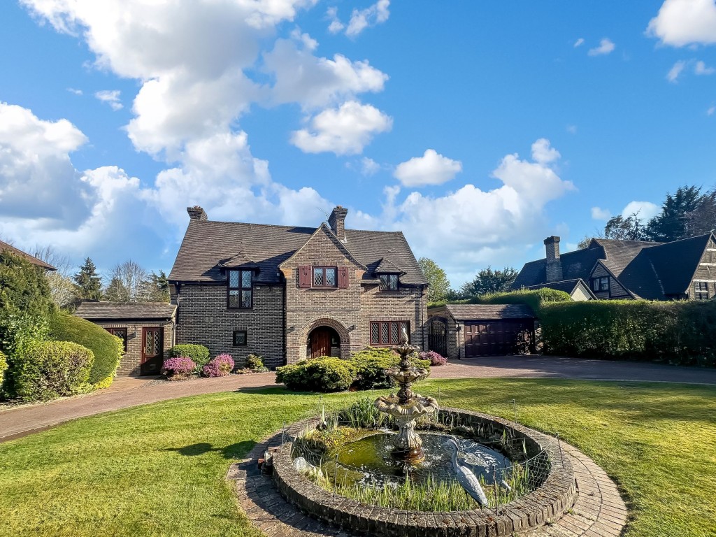 Images for Hillcroft Avenue, Purley, CR8 EAID:4238971326 BID:111a20da-ac98-4726-afab-e685f1b287bd