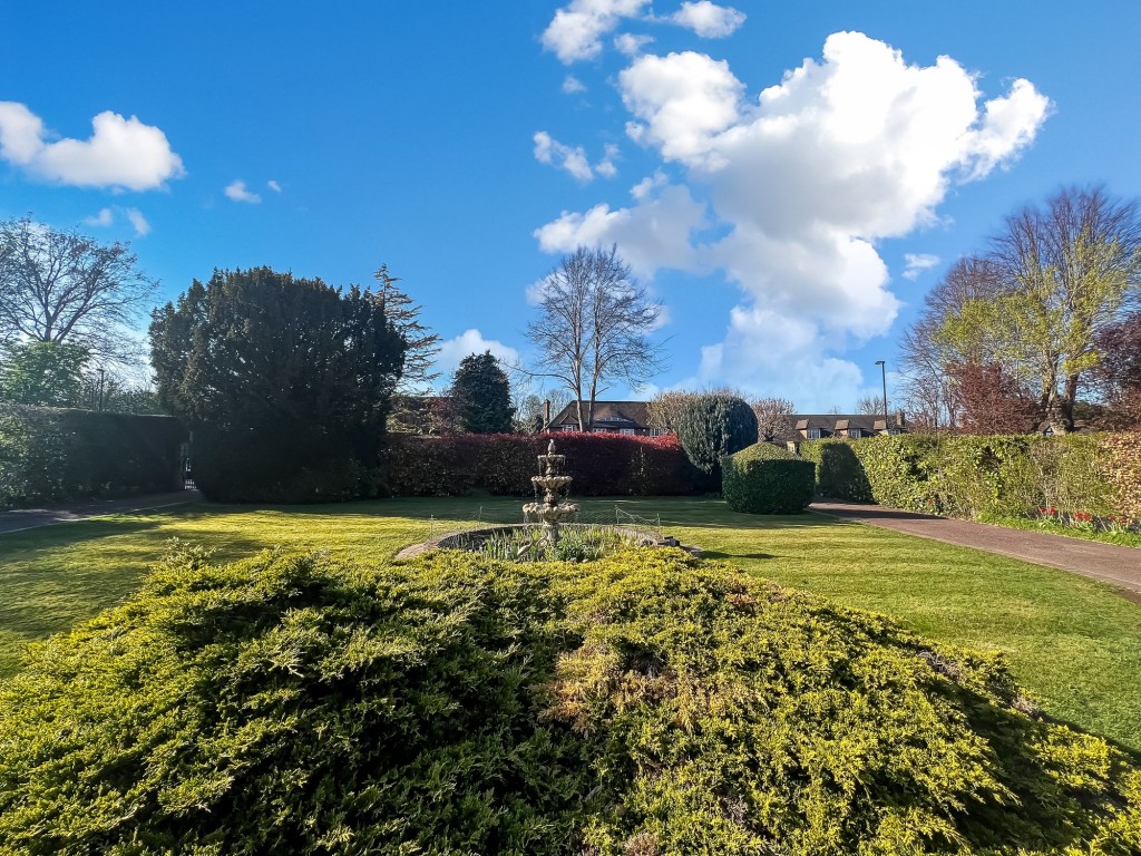 Images for Hillcroft Avenue, Purley, CR8 EAID:4238971326 BID:111a20da-ac98-4726-afab-e685f1b287bd