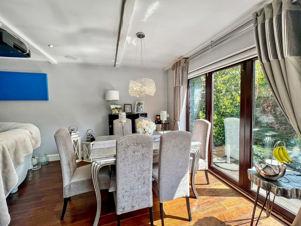 Images for Hillcroft Avenue, Purley, CR8 EAID:4238971326 BID:111a20da-ac98-4726-afab-e685f1b287bd