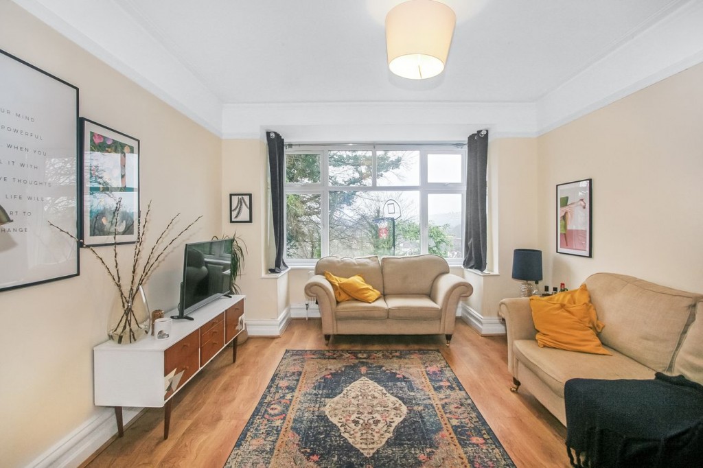 Images for Cliff End, Purley, CR8 EAID:4238971326 BID:111a20da-ac98-4726-afab-e685f1b287bd