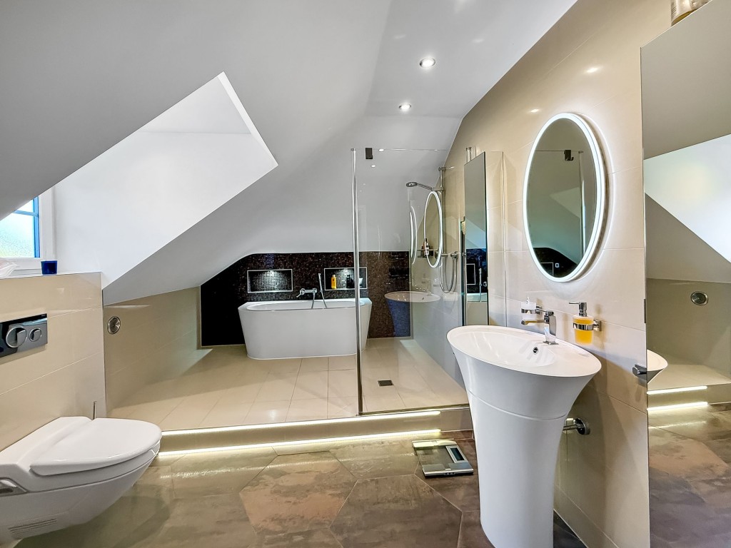 Images for Kingswood Way, South Croydon, CR2 EAID:4238971326 BID:111a20da-ac98-4726-afab-e685f1b287bd