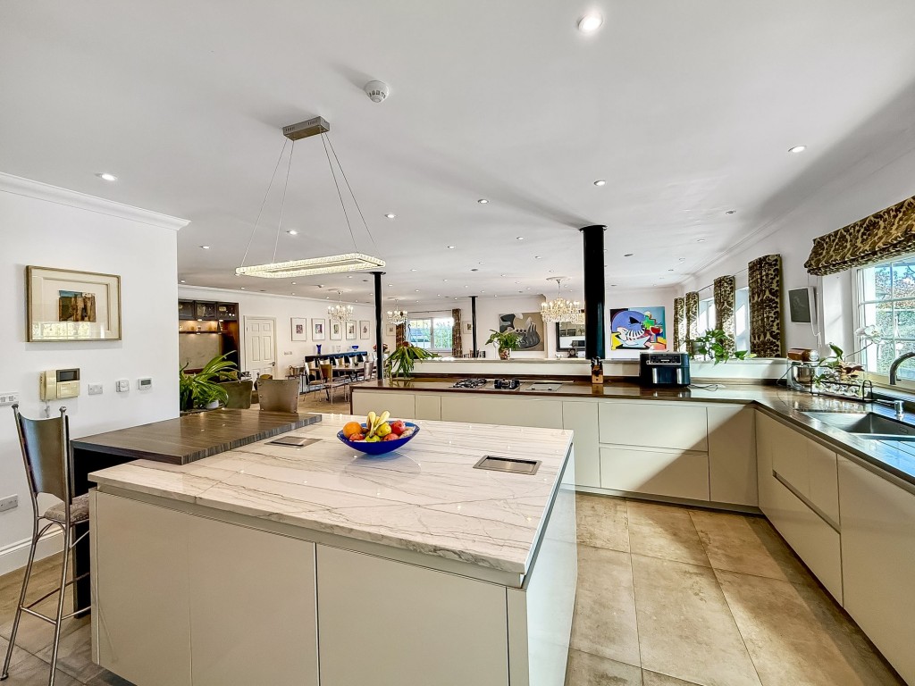 Images for Kingswood Way, South Croydon, CR2 EAID:4238971326 BID:111a20da-ac98-4726-afab-e685f1b287bd