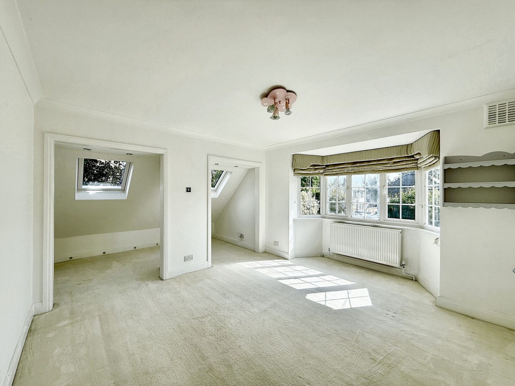 Images for Shaw Crescent, South Croydon, CR2 EAID:4238971326 BID:111a20da-ac98-4726-afab-e685f1b287bd