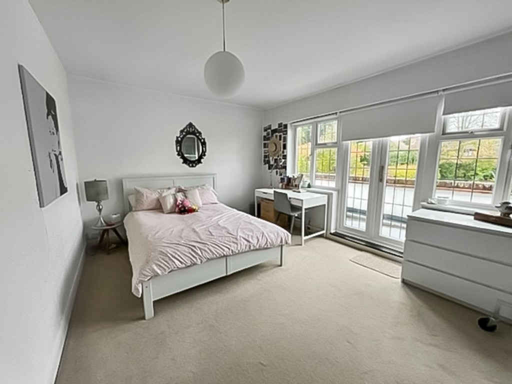 Images for Oakwood Avenue, Purley, CR8 EAID:4238971326 BID:111a20da-ac98-4726-afab-e685f1b287bd