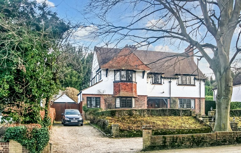 Woodcote Valley Road, Purley, CR8 - EAID:4238971326, BID:111a20da-ac98-4726-afab-e685f1b287bd