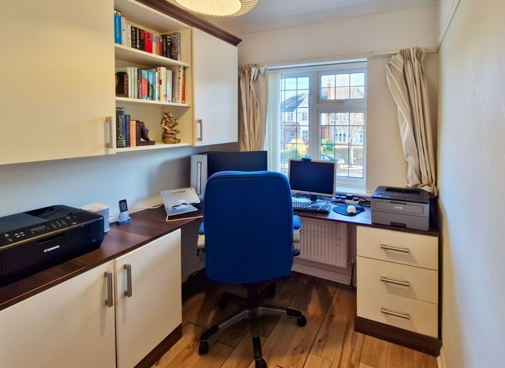 Images for Crest Road, South Croydon, CR2 EAID:4238971326 BID:111a20da-ac98-4726-afab-e685f1b287bd