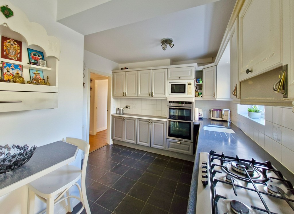 Images for Crest Road, South Croydon, CR2 EAID:4238971326 BID:111a20da-ac98-4726-afab-e685f1b287bd