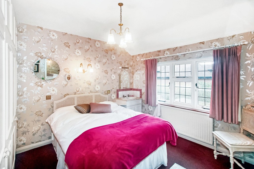 Images for 26, Cullesden Road, CR8 EAID:4238971326 BID:111a20da-ac98-4726-afab-e685f1b287bd