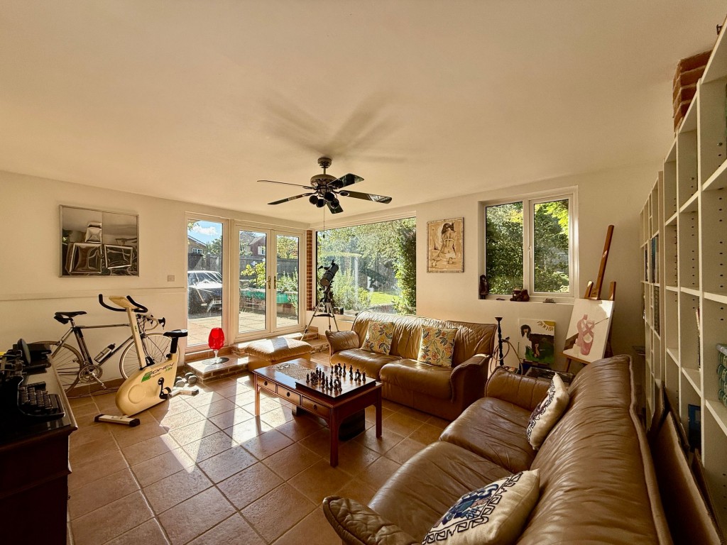 Images for Pampisford Road, South Croydon, CR2 EAID:4238971326 BID:111a20da-ac98-4726-afab-e685f1b287bd