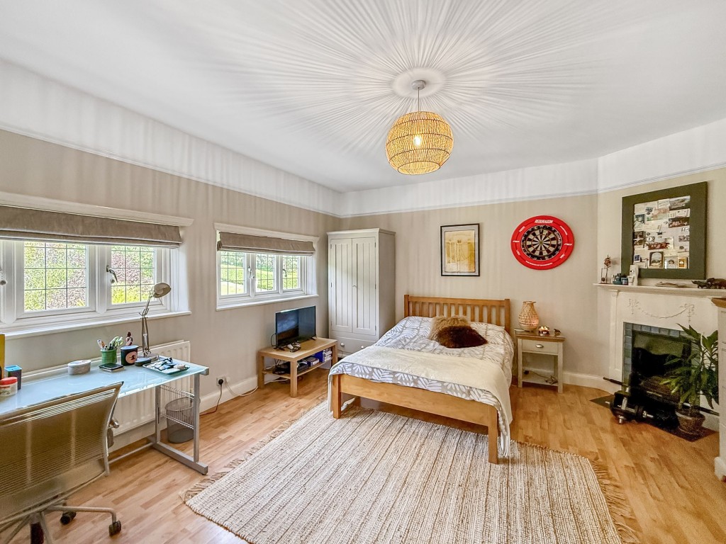 Images for Monahan Avenue, Purley, CR8 EAID:4238971326 BID:111a20da-ac98-4726-afab-e685f1b287bd