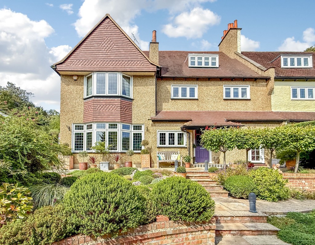 Images for Monahan Avenue, Purley, CR8 EAID:4238971326 BID:111a20da-ac98-4726-afab-e685f1b287bd