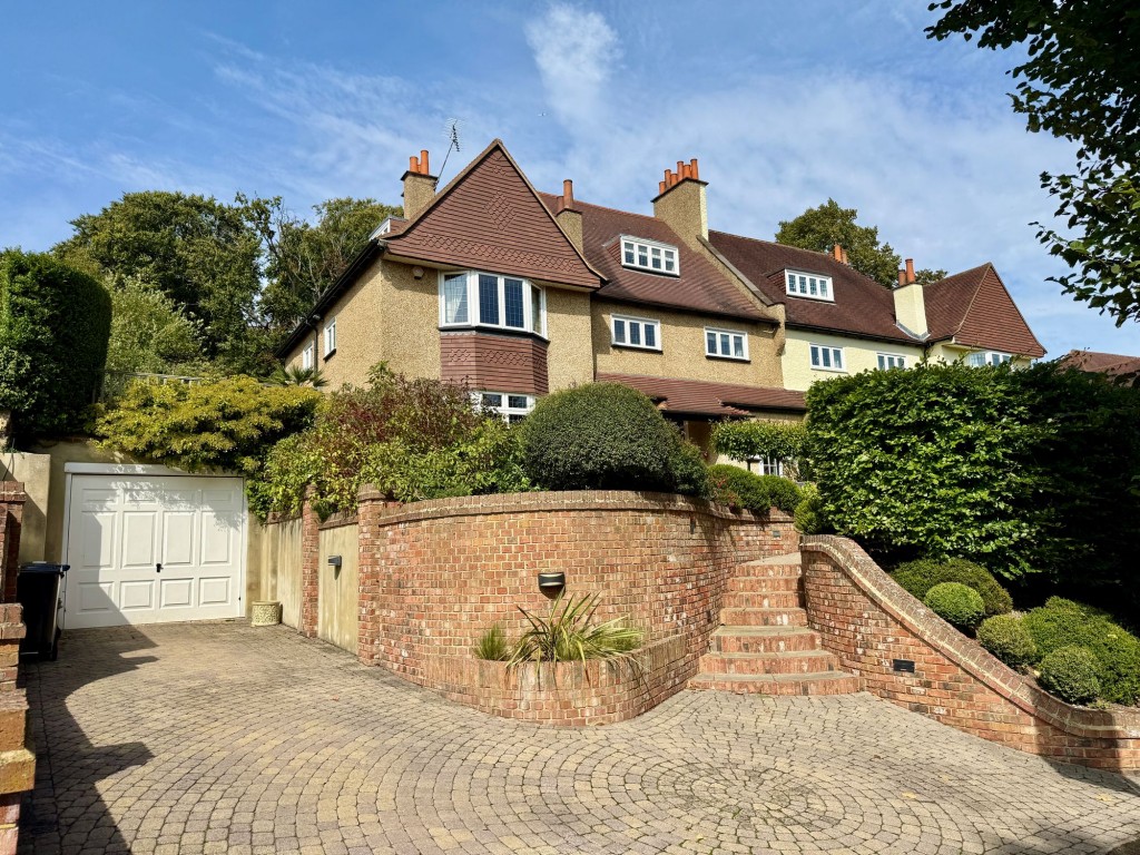 Images for Monahan Avenue, Purley, CR8 EAID:4238971326 BID:111a20da-ac98-4726-afab-e685f1b287bd