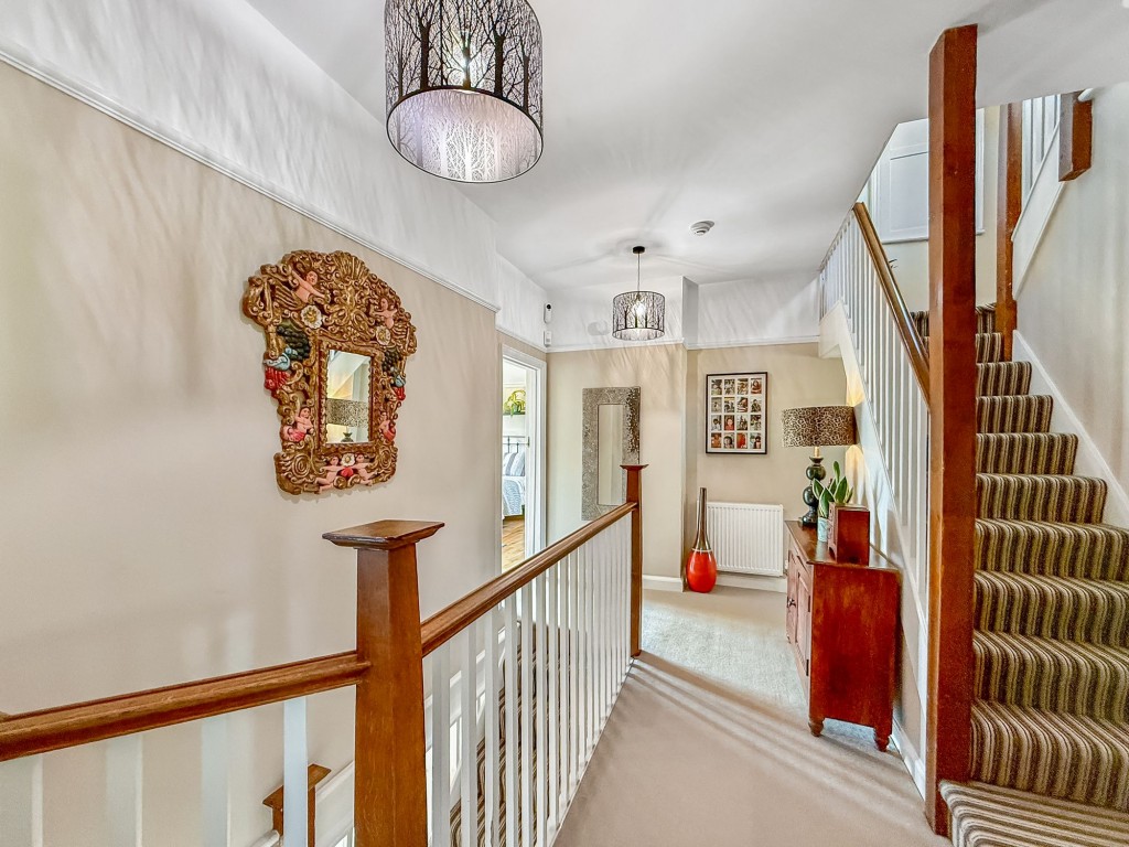Images for Monahan Avenue, Purley, CR8 EAID:4238971326 BID:111a20da-ac98-4726-afab-e685f1b287bd
