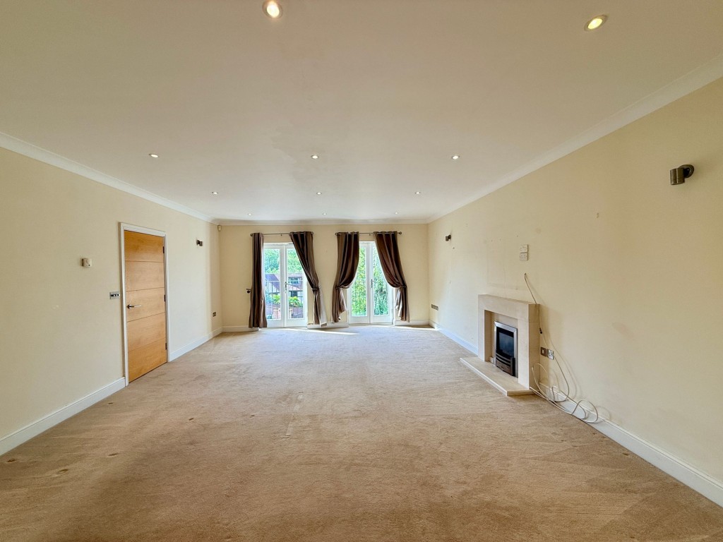 Images for Chynham Place, South Croydon, CR2 EAID:4238971326 BID:111a20da-ac98-4726-afab-e685f1b287bd