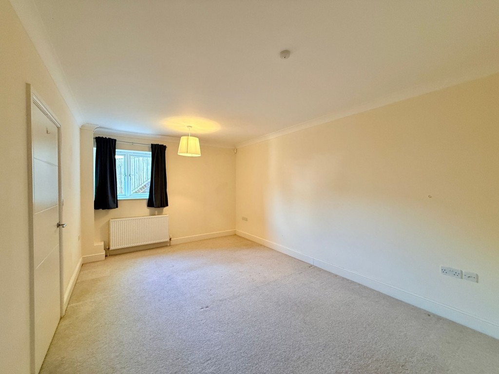 Images for Chynham Place, South Croydon, CR2 EAID:4238971326 BID:111a20da-ac98-4726-afab-e685f1b287bd