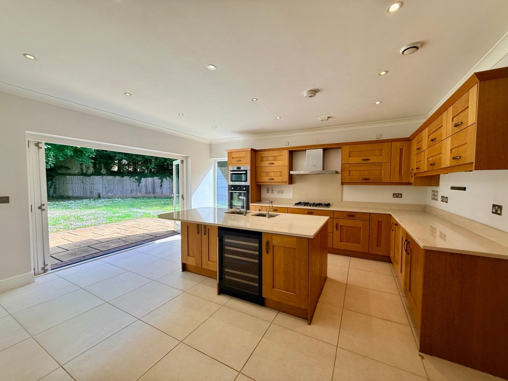 Images for Chynham Place, South Croydon, CR2 EAID:4238971326 BID:111a20da-ac98-4726-afab-e685f1b287bd