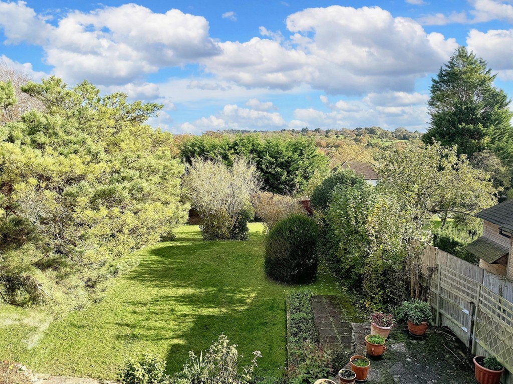 Images for Oakwood Avenue, Purley, CR8 EAID:4238971326 BID:111a20da-ac98-4726-afab-e685f1b287bd