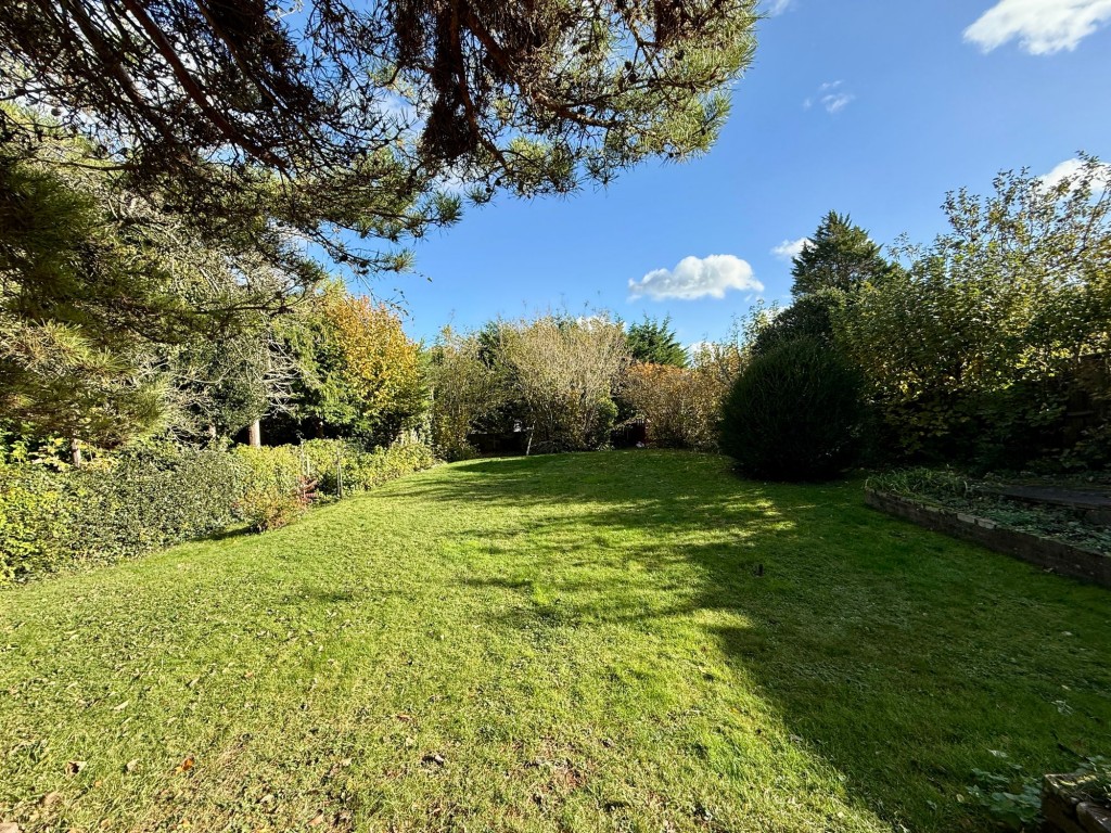 Images for Oakwood Avenue, Purley, CR8 EAID:4238971326 BID:111a20da-ac98-4726-afab-e685f1b287bd