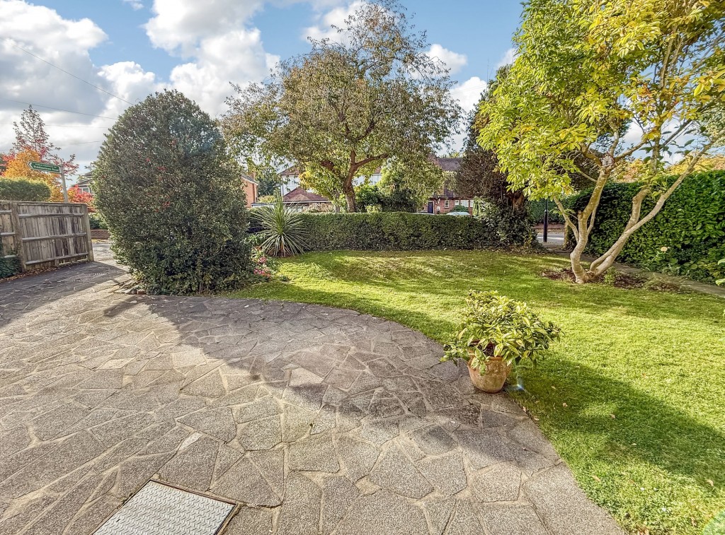 Images for Oakwood Avenue, Purley, CR8 EAID:4238971326 BID:111a20da-ac98-4726-afab-e685f1b287bd