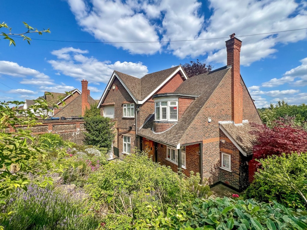 Images for Woodcrest Road, Purley, CR8 EAID:4238971326 BID:111a20da-ac98-4726-afab-e685f1b287bd