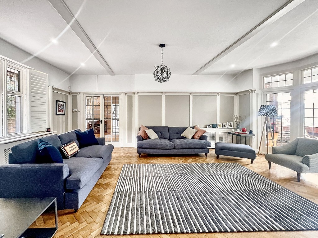 Images for Woodcrest Road, Purley, CR8 EAID:4238971326 BID:111a20da-ac98-4726-afab-e685f1b287bd