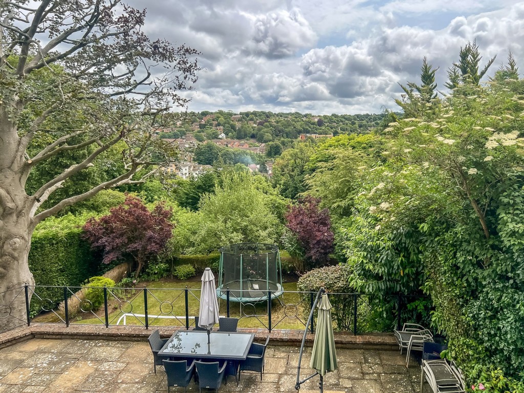 Images for Woodcrest Road, Purley, CR8 EAID:4238971326 BID:111a20da-ac98-4726-afab-e685f1b287bd